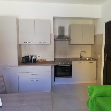 Casa Vacanze Da Mary P Ла Мадалена Екстериор снимка