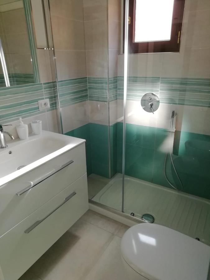 Casa Vacanze Da Mary P Ла Мадалена Екстериор снимка